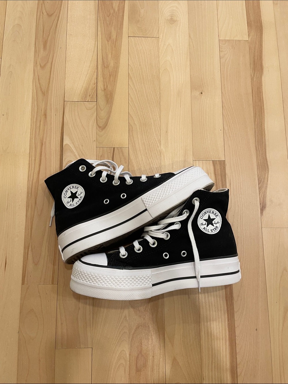 Converse Black and White Platform High Top Sneakers - Women US 5.5 - Picture 1 of 2